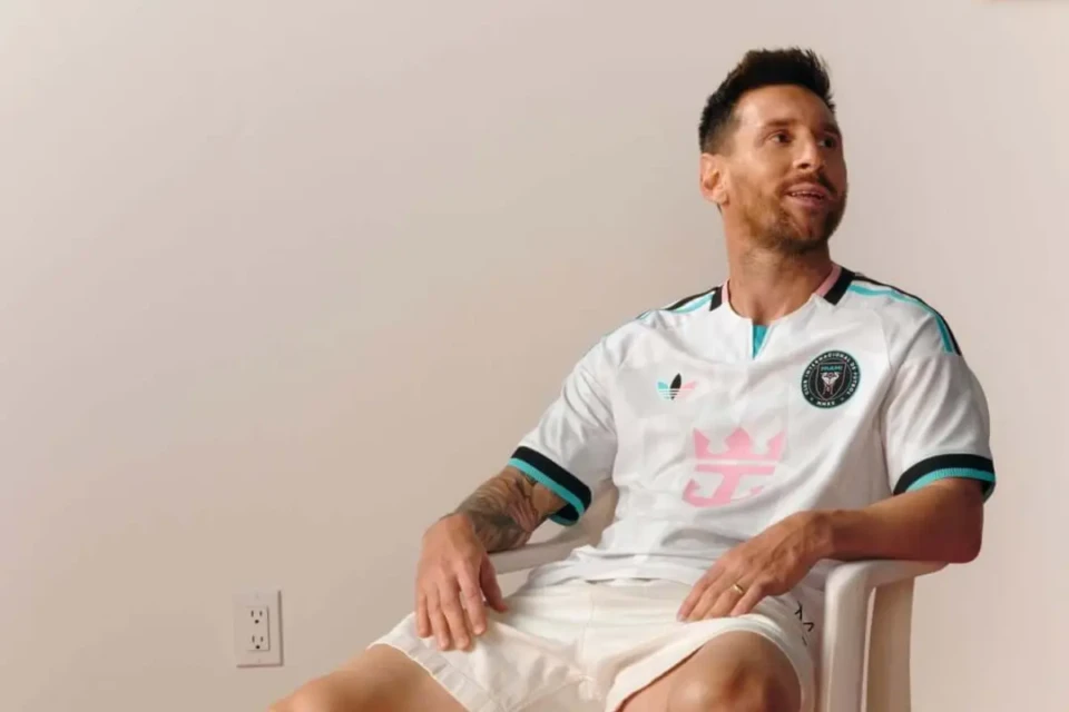 Messi estrela lançamento do terceiro uniforme do Inter Miami para 2026