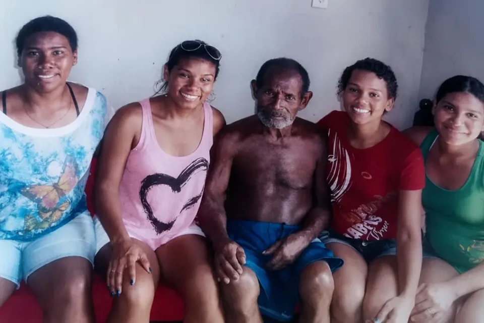 Irmãs conseguem reconhecimento de paternidade após morte do pai em Goiás 