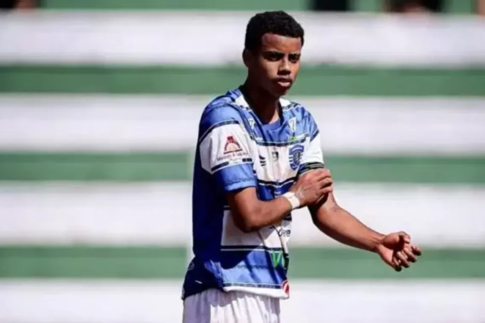 Gabriel Rodrigues em partida pelo Independente de Rio Verde