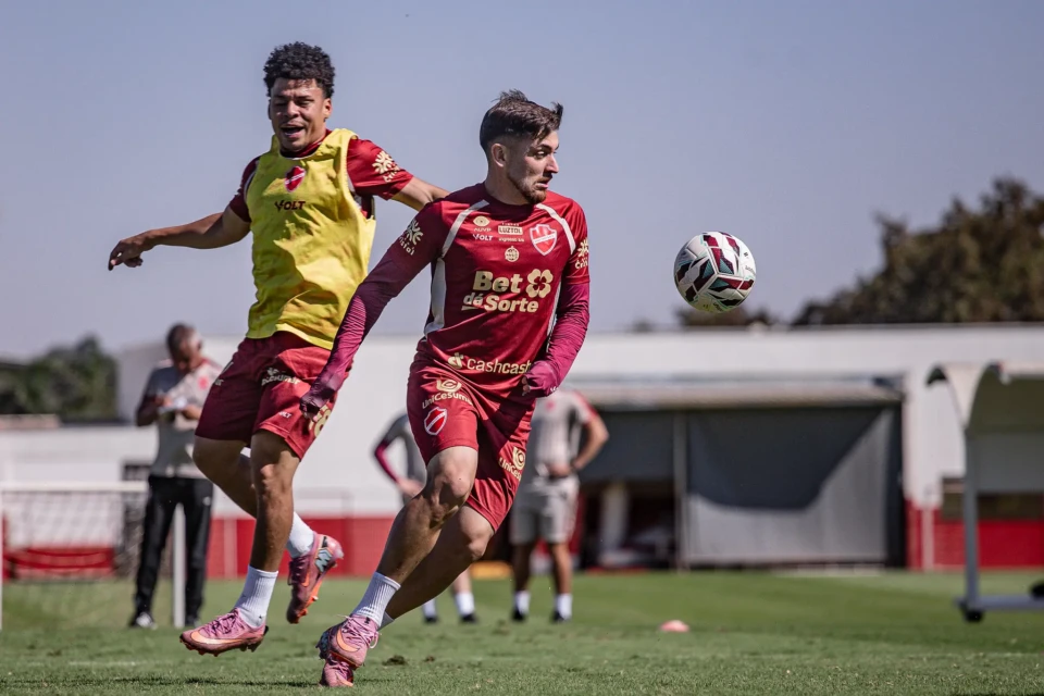 Treino do Vila Nova no CT