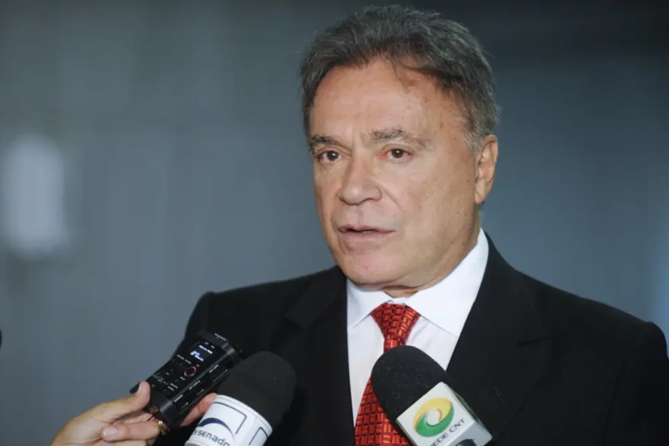 Líder nas pesquisas, Álvaro Dias desiste de disputar o Senado no Paraná; veja motivo (Foto: Reprodução/Instagram)
