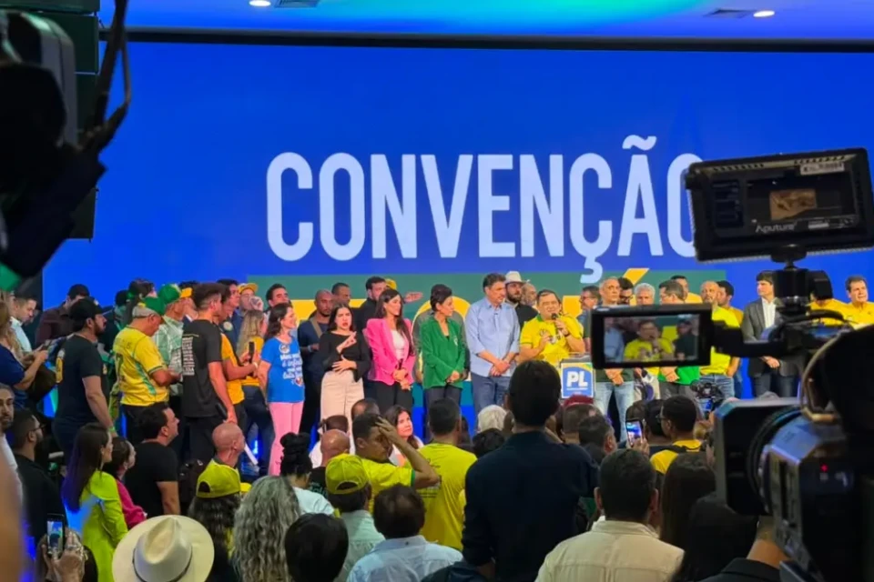 palco da convenção do PL em Goiás