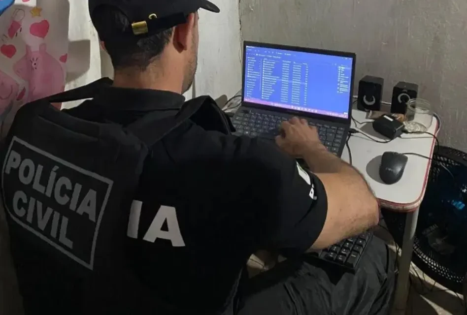 Polícia faz operação contra grupo suspeito de planejar ataques em Brasília nas eleições de 2026 grupo discutia invasões de prédios explosivos