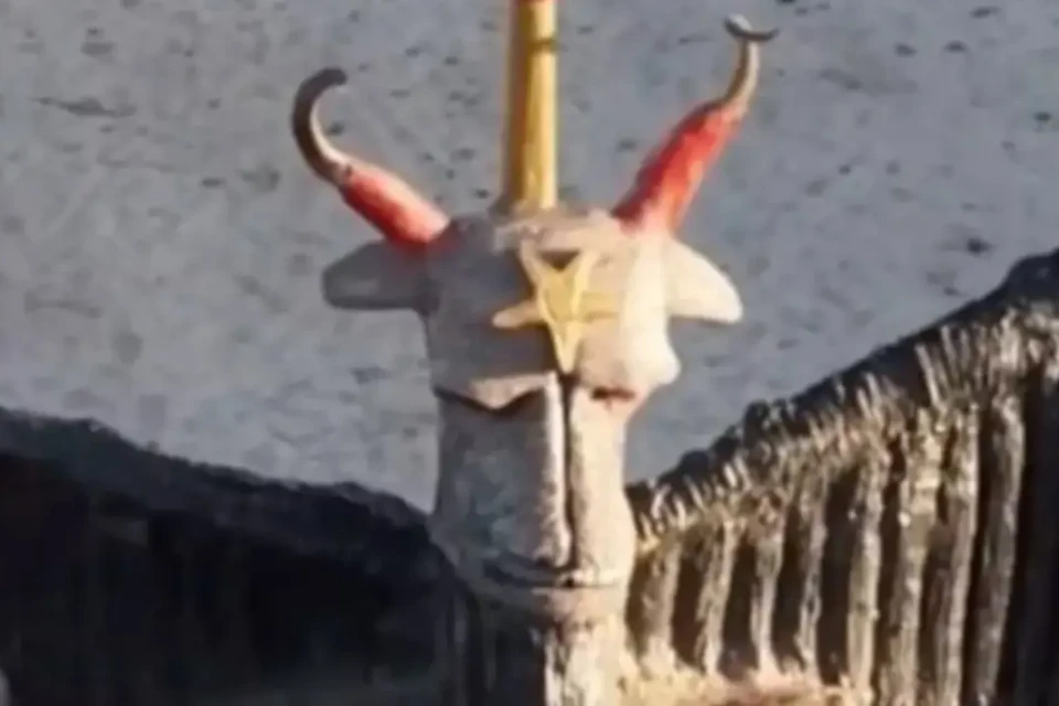 Estátua de 11 metros em homenagem ao diabo é inaugurada no Ceará; veja maior estátua do diabo no mundo vídeo