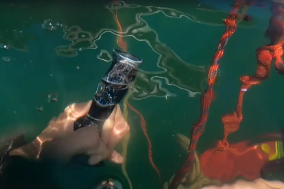 Bombeiros localizam ultraleve a 30m de profundidade no Lago Corumbá, em Caldas Novas
