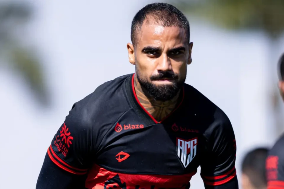 Netinho, novo volante do Atlético, já foi campeão em cima do Vila Nova