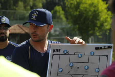 CBF abre inscrições em Goiânia; veja como se tornar treinador de futebol