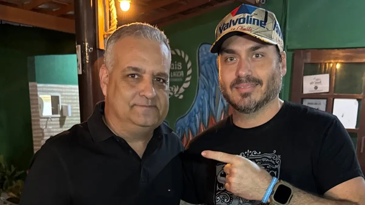 Alfredo Gaspar e Carlos Bolsonaro (Foto: Instagram)