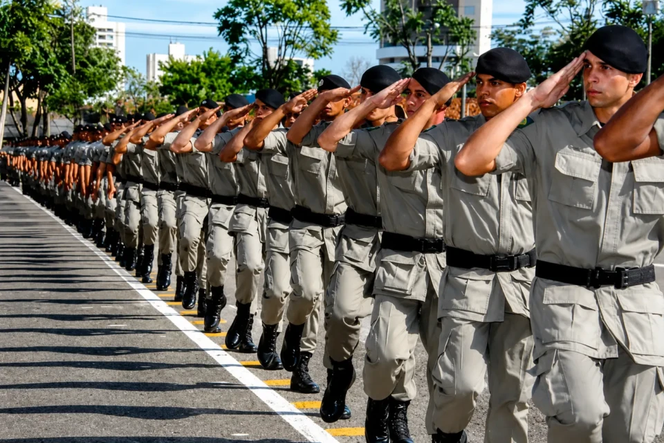 Formação de policiais militares durante cerimônia de apresentação da tropa. Imagem ilustrativa. Foto: Reprodução Governo de Goiás.