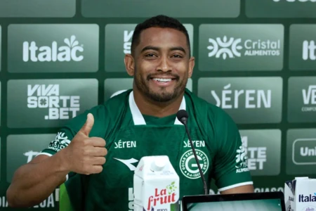Jogador foi regularizado e já pode fazer sua estreia (Foto: Rosiron Rodrigues)