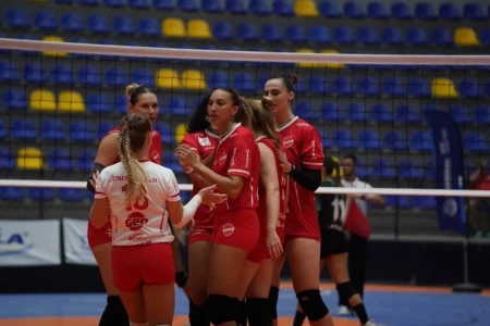 Vila Nova larga na frente na Superliga C Feminina; ACE é superado na estreia