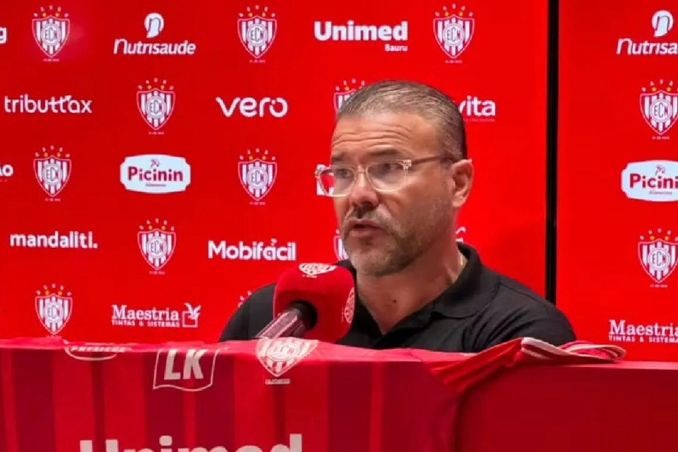 Harlei Menezes é apresentado pelo Noroeste