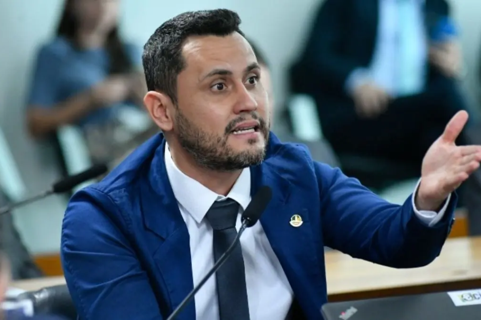 Senador Cleitinho, candidato a governador em MG