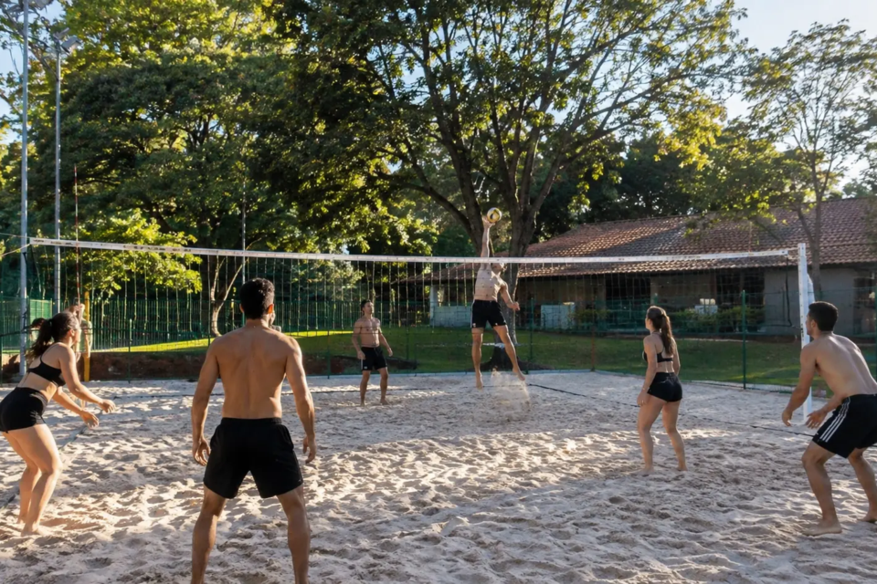 Vôlei de praia em Goiânia: 14 lugares para jogar na areia Goiânia e Aparecida de Goiânia têm opções para perfis; veja a lista atualizada