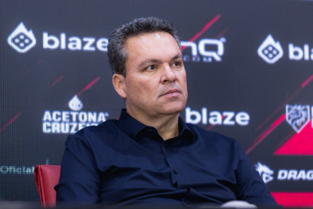 Adson pede arbitagem FIFA para o clássico contra o Vila Nova