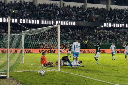 Goiás abre o placar contra Londrina