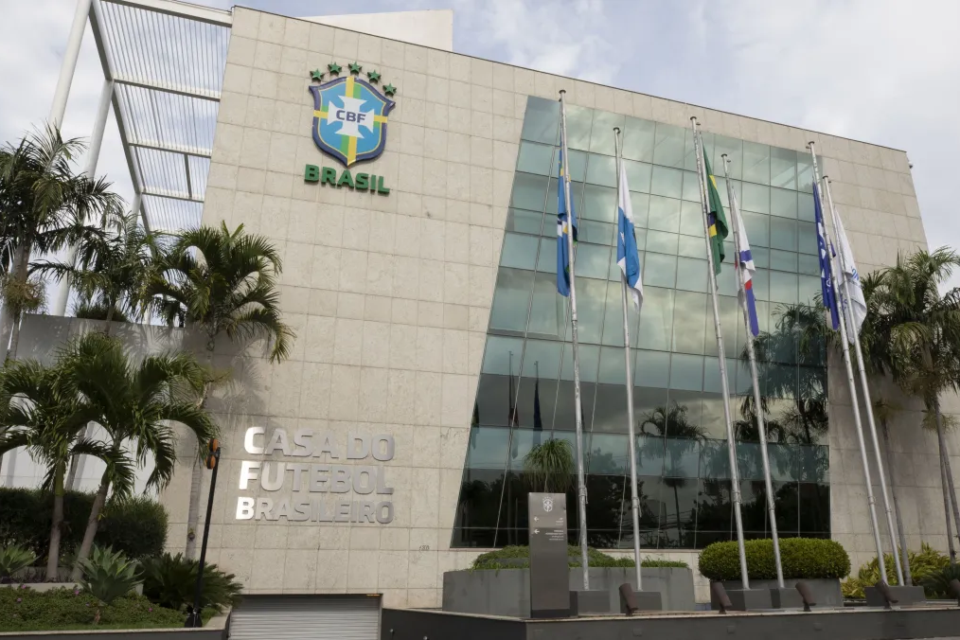 CBF aprova 10 novas regras para o futebol brasileiro