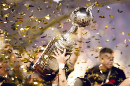 Trofeu-da-Libertadores-Flamengo-Gilvan-de-Souza-Flamengo