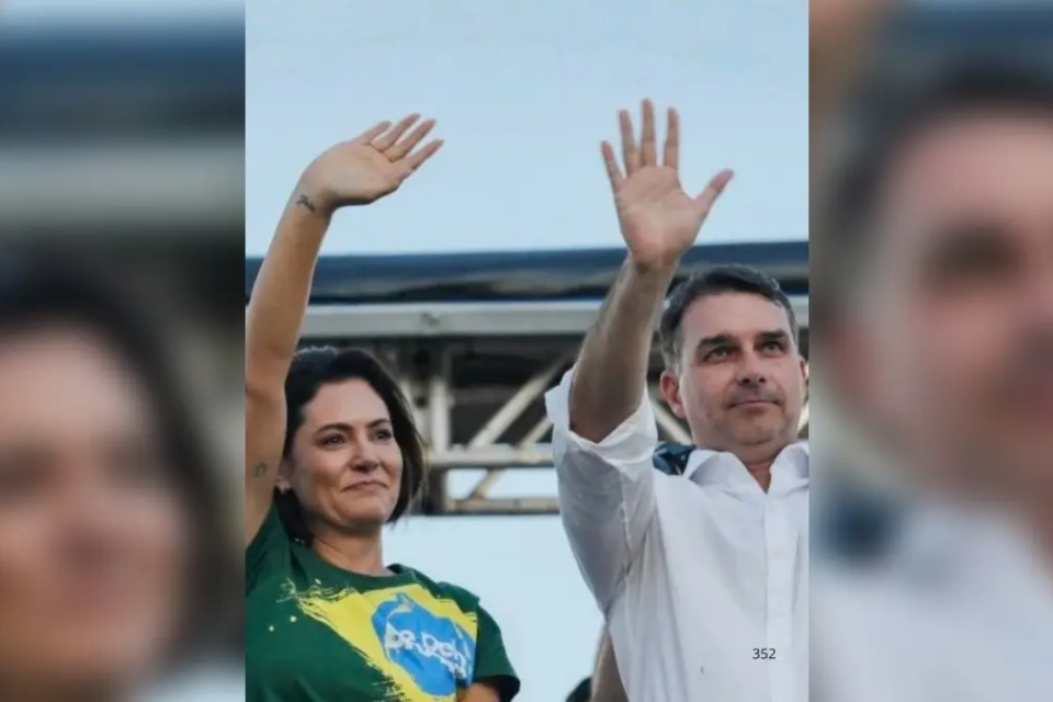 'Unidos por algo muito maior', diz Michelle Bolsonaro em primeira agenda com Flávio após reconciliação