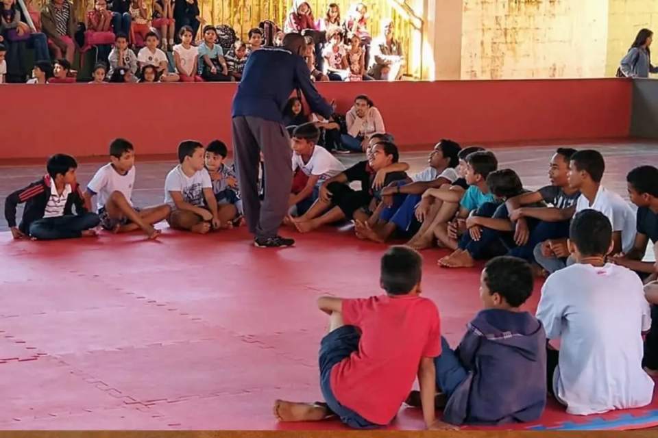 Escolas em Goiás: devido ao calor extremo, aulas de educação física deverão ser realizadas em ambientes fechados (Foto: Seduc)