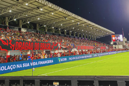 Atlético faz promoção nos ingressos e espera casa cheia no clássico com o Vila