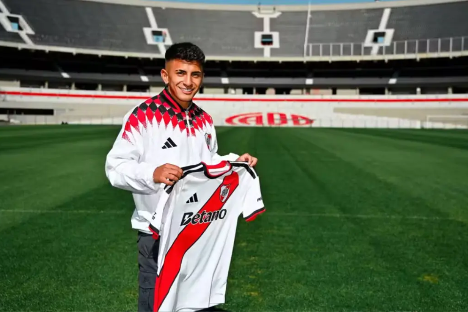 Thiago Almada é o principal reforço do River Plate (Foto: Divulgação/River Plate)