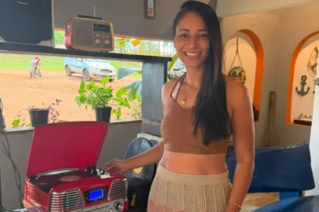 Foto de Jenekely Morais Santos, mulher que morreu após passar mal em academia