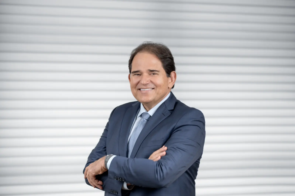 Marcelo Baiocchi Carneiro, presidente da Fecomércio-GO, defende tratamento tributário equivalente entre o comércio nacional e as compras realizadas em plataformas internacionais. (Foto: Divulgação/Fecomércio-GO)