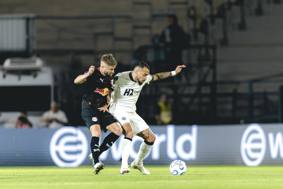 Atlético-MG vence o Red Bull Bragantino no confronto brasileiro da sula