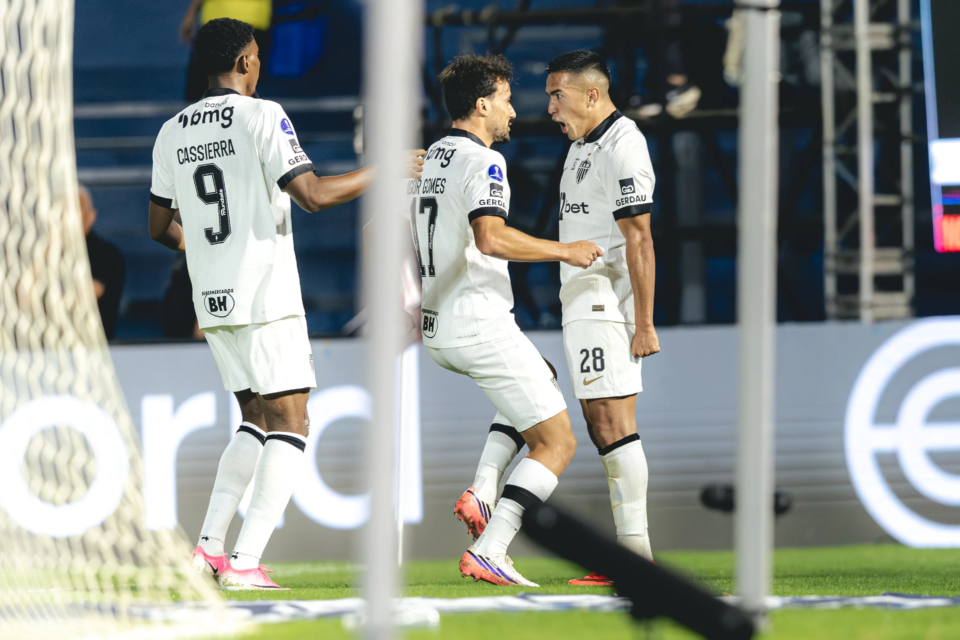 Atlético-MG vence o Red Bull Bragantino no confronto brasileiro da sula