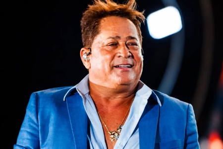 Leonardo durante apresentação; cantor protagonizou, antes da fama, um episódio inusitado na portaria de Maria Machadão. (Foto: Divulgação)