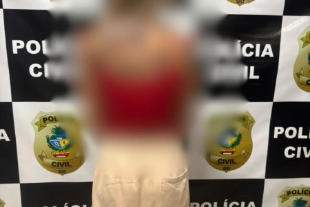 Funcionária é presa suspeita de desviar R$ 1 milhão de supermercado em Aparecida (Foto: Polícia Civil)
