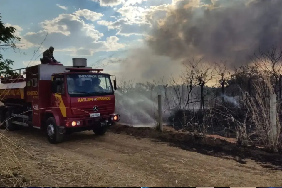 Incêndio no Parque Terra Ronca já atinge 11 mil hectares de vegetação (Foto: CMBGO)