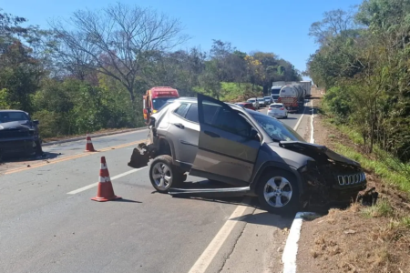 Acidente com quatro veículos deixa oito feridos em Uruaçu