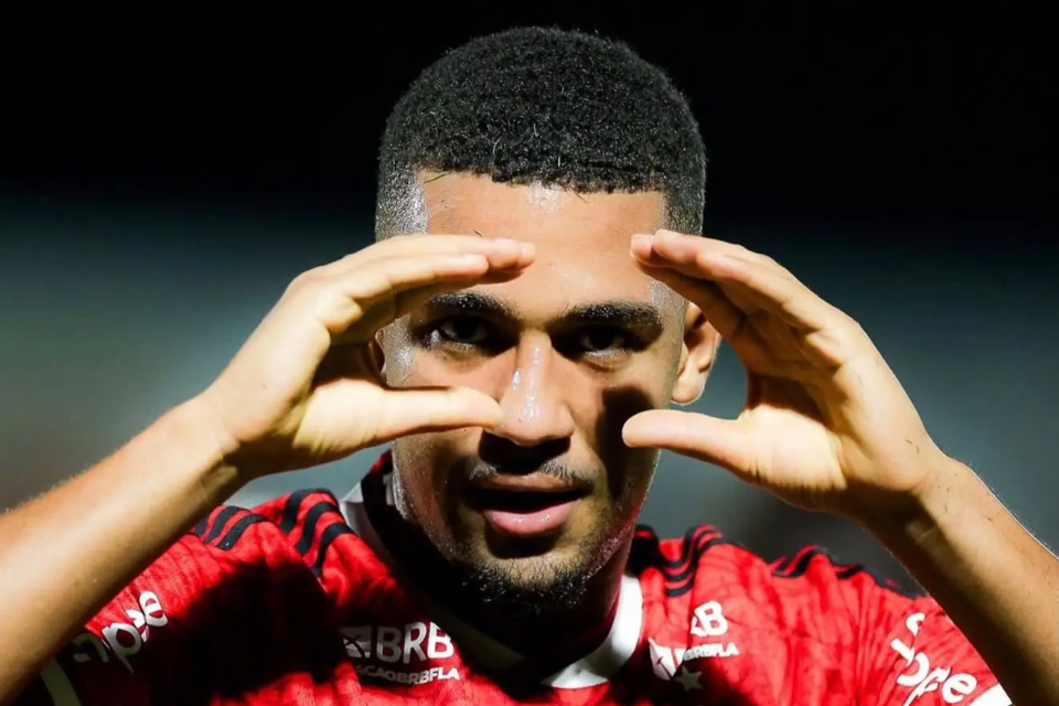 Série A pega fogo: Palmeiras tropeça, Flamengo goleia e rodada tem surpresa