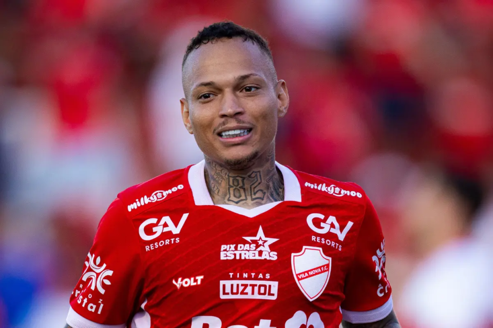 Artilheiro do Vila Nova, Janderson vive jejum de seis jogos na Série B