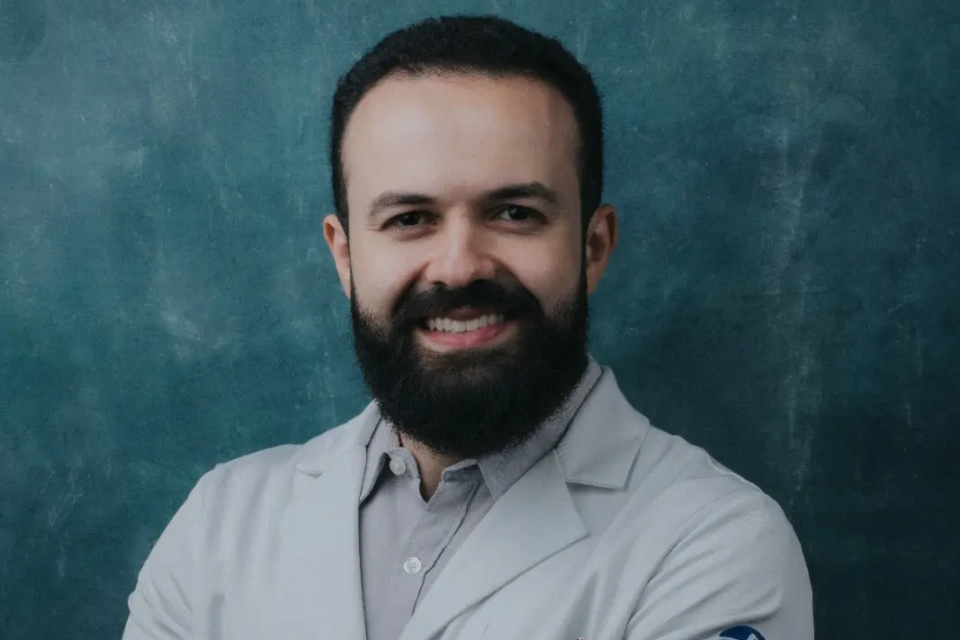 Matheus Rabahi, médico pneumologista do Einstein em Goiânia (Foto: Assessoria de Imprensa)
