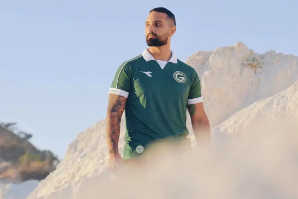 Nova camisa do Goiás - Foto: Goiás 