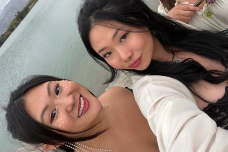 Amigas de infância se casam, moram juntas e dividem a vida, mas sem romance Casadas há dois anos, as amigas dividem planos de ter filhos