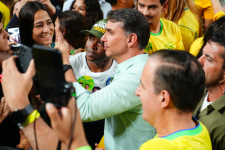 Flávio Bolsonaro em Minas Gerais