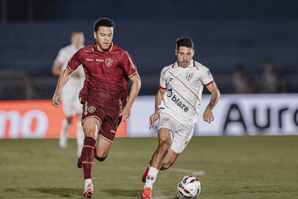Londrina e Atlético ficam no 0 a 0