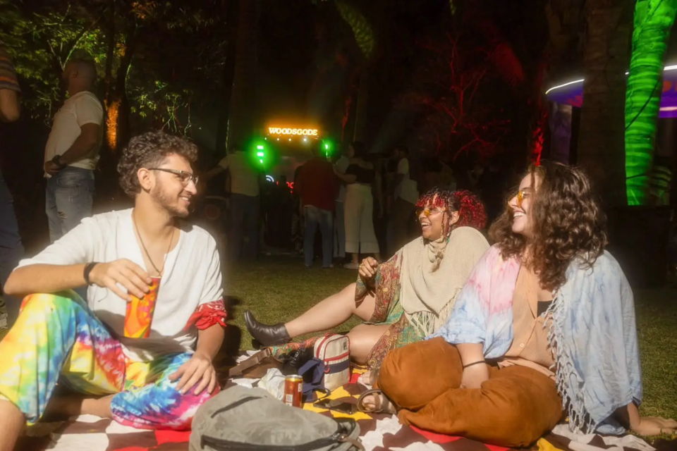 Woodsgode: festa inspirada no Festival de Woodstock chega a Goiânia neste fim de semana