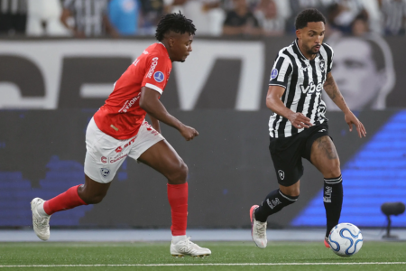 Botafogo vence Cienciano, mas está eliminado da Sul-Americana
