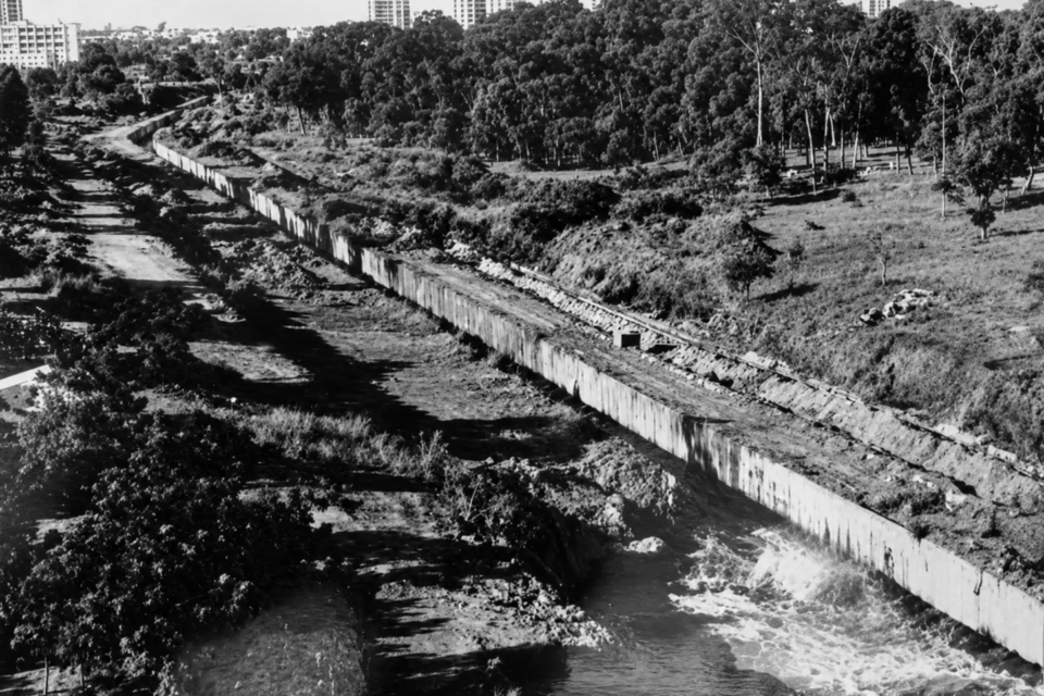 Canalização do Córrego Botafogo durante o processo de urbanização de Goiânia (Foto: Reprodução)
