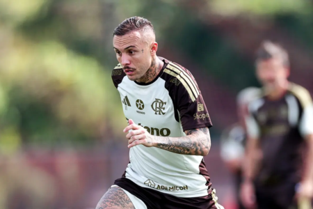 Cebolinha em treino pelo Flamengo