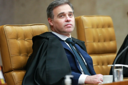 Mendonça proíbe Lula de dizer que Flávio é contra o fim da 6x1