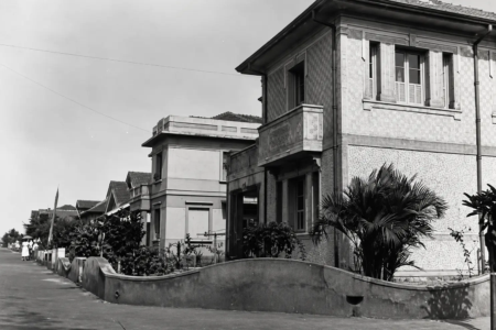 Rua 20, considerada oficialmente a primeira rua de Goiânia, na década de 1940. (Foto: Antonio Pereira da Silva)