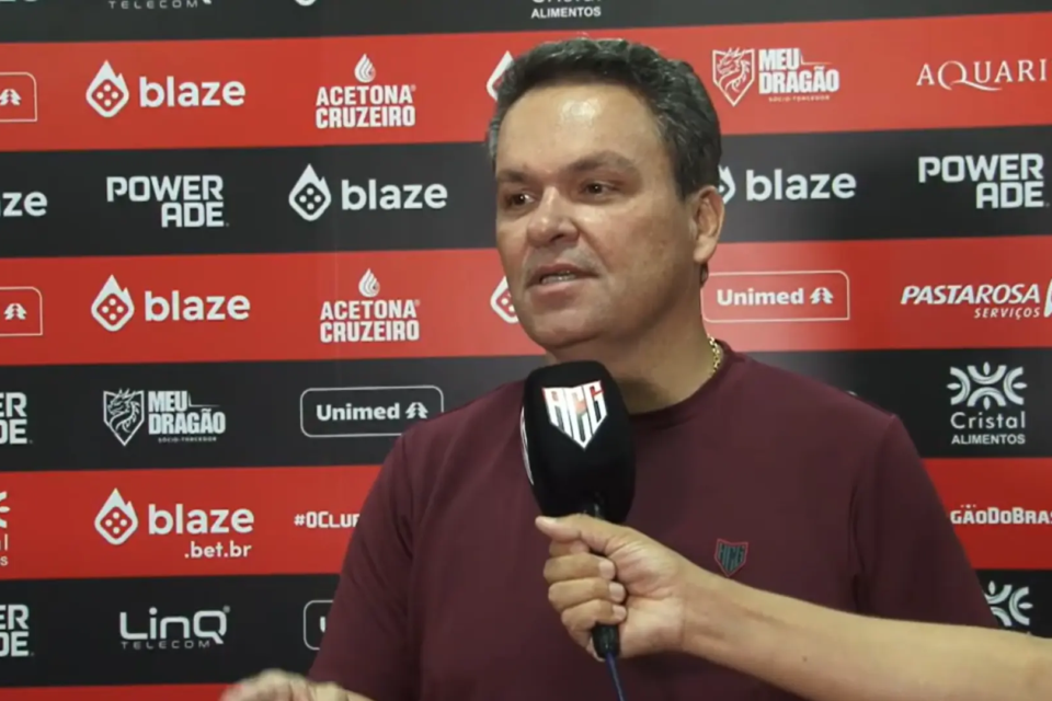 Adson ameniza tropeço do Atlético diante da Ponte Preta