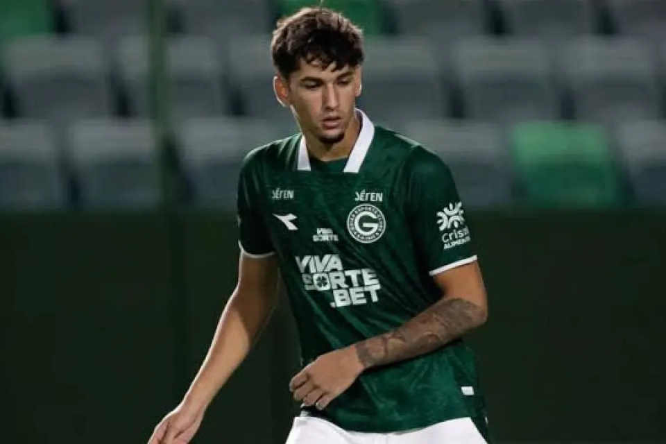 Lucas Rodrigues detona Daronco em derrota para o Vila