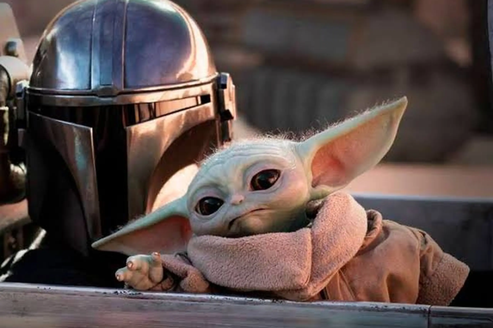 O Mandaloriano e Grogu em cena da série The Mandalorian, do universo Star Wars (Foto: Disney/Lucasfilm)